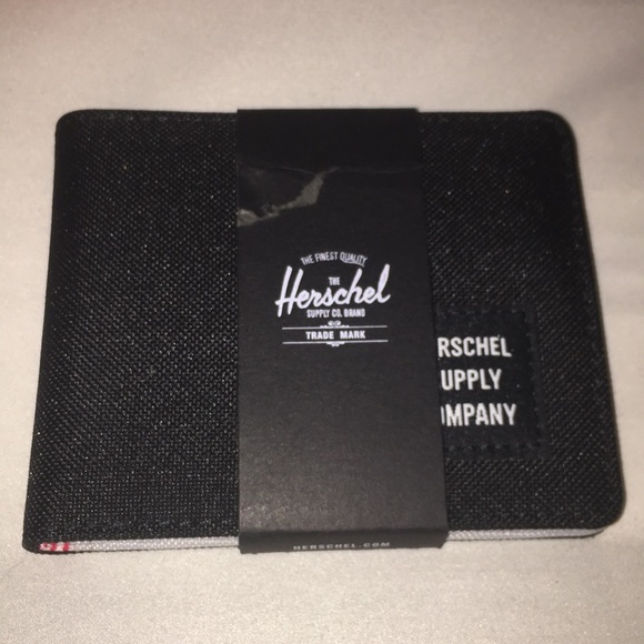 Herschel Supply Company Other - Herschel Black Roy Wallet NWT LAST ONE!